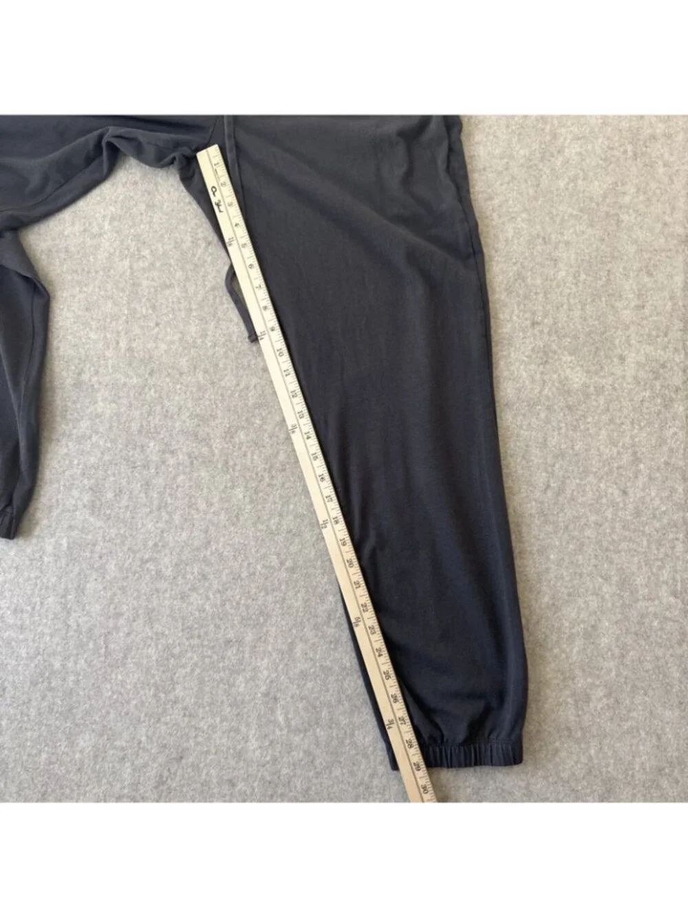 SKIMS‎ Jogger Pants Womens L Dark Gray Elastic Waist Pockets Lounge Cuffed